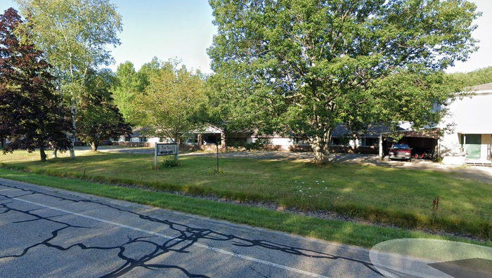 Twin Pines Motel and Apartments (Aloha Motel) - Real Estate Listing (newer photo)